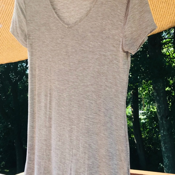 Super soft gray tee - Picture 2 of 2
